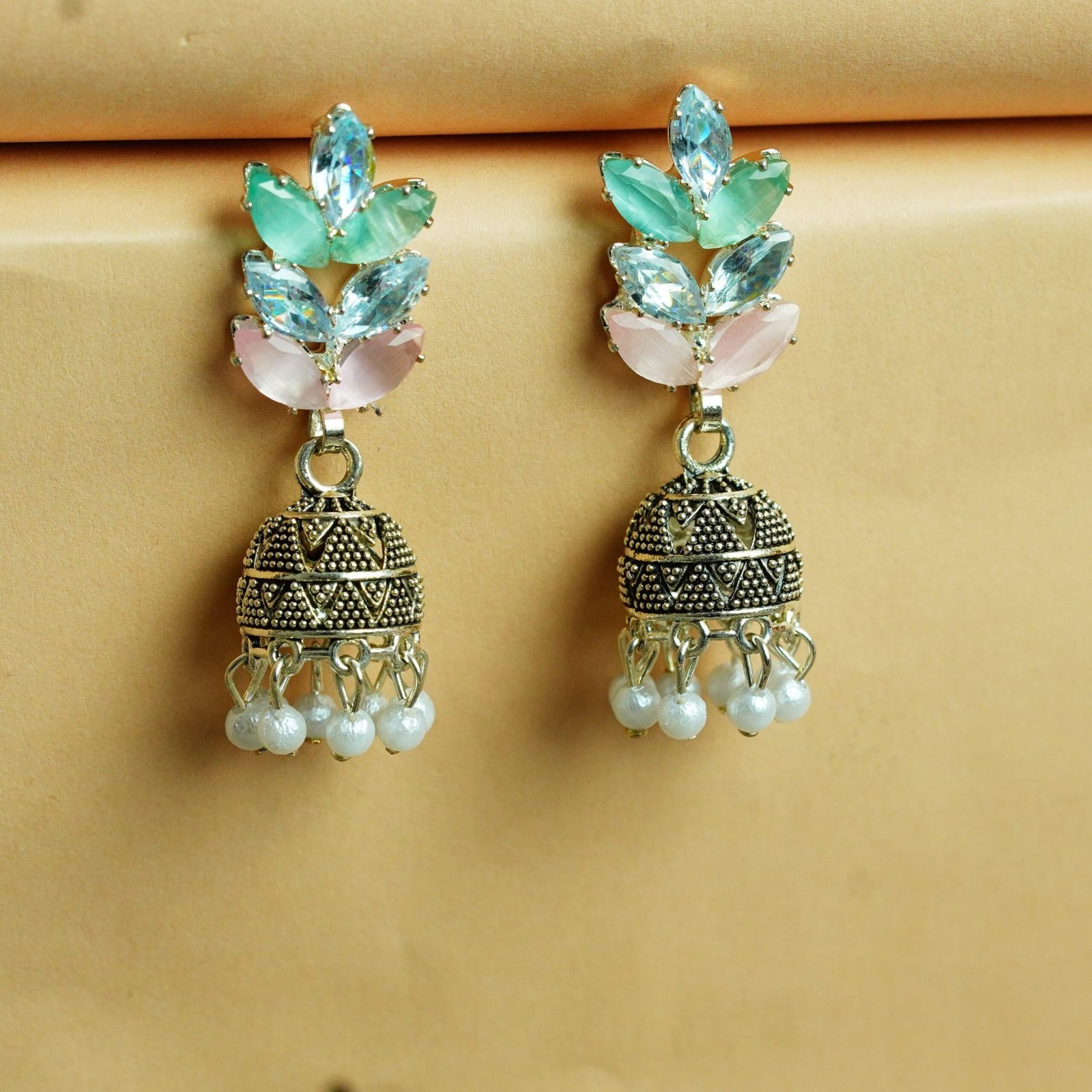 Contemporary Leaf & Pearl Jhumka