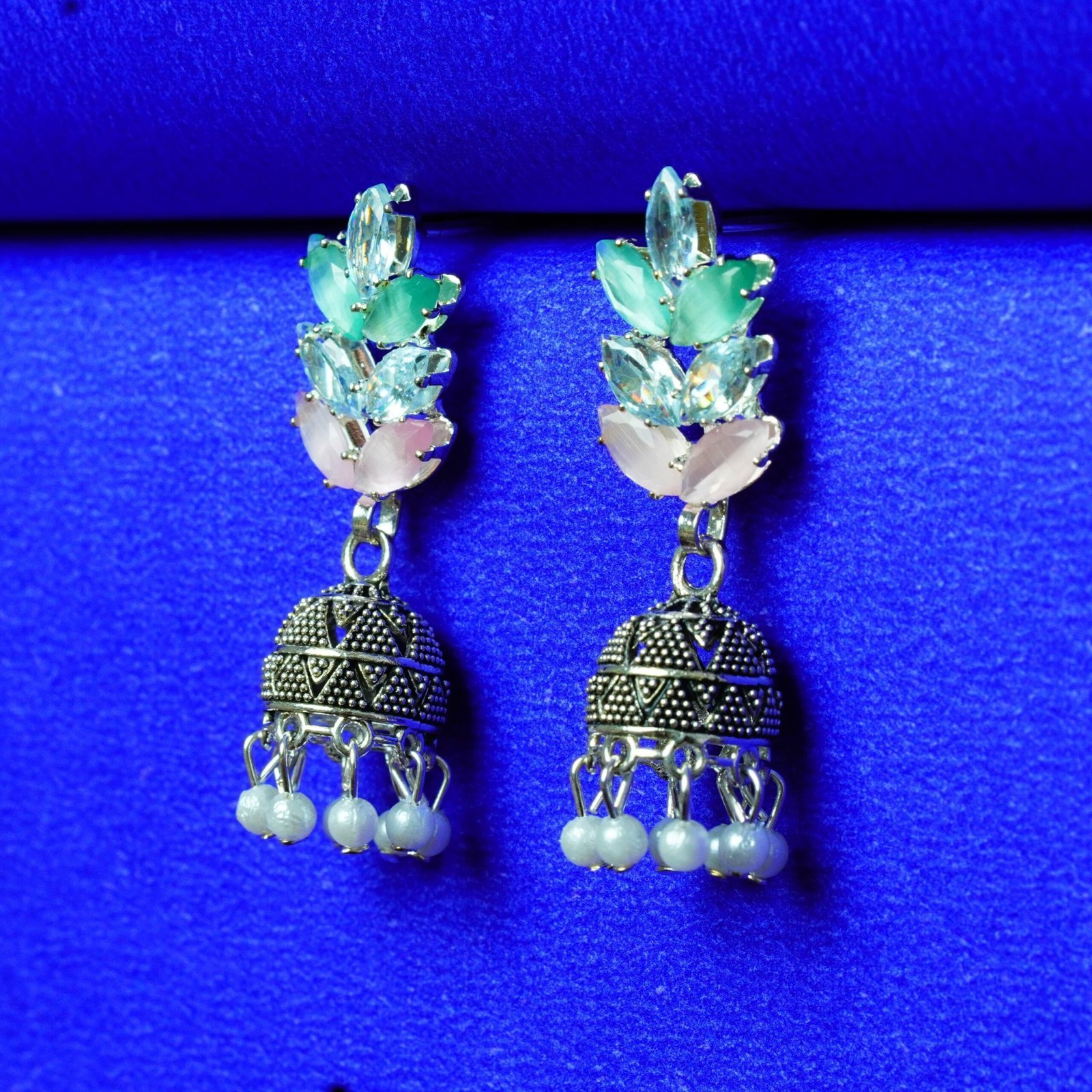 Contemporary Leaf & Pearl Jhumka - Image 7