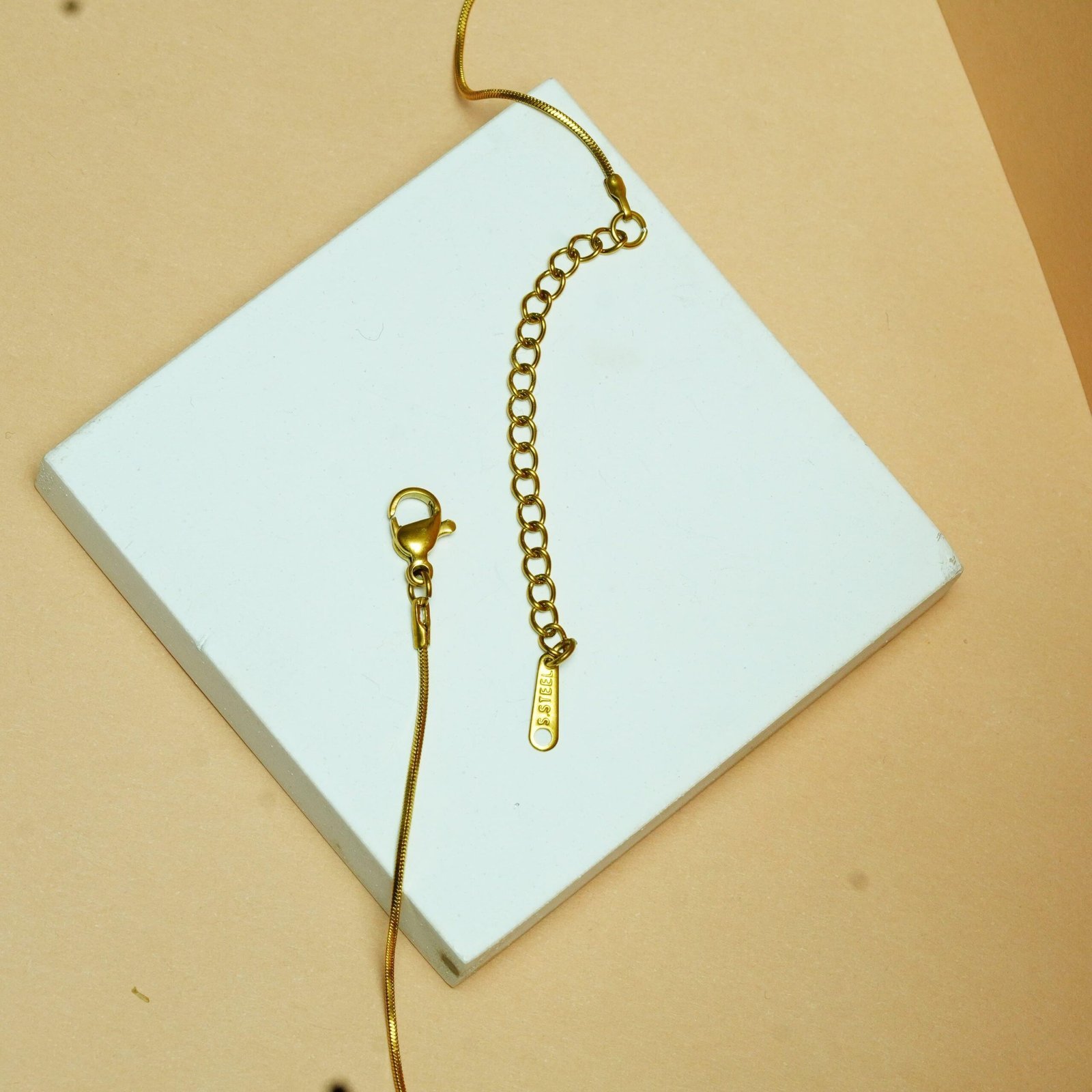 Minimalist golden Heart Pendant Necklace - Image 8