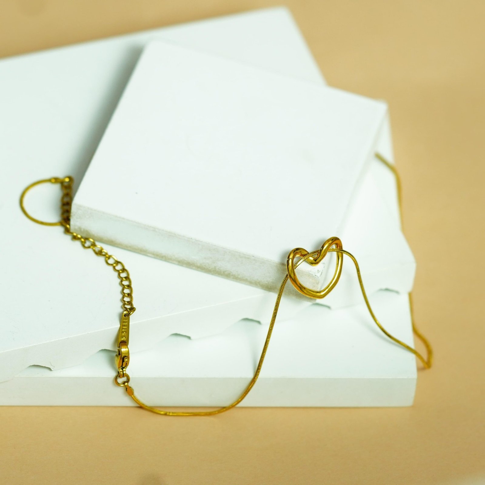 Minimalist golden Heart Pendant Necklace - Image 6